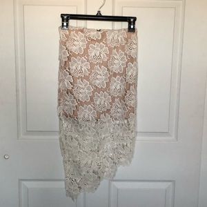 NWT LF Rumor Has It Floral Lace Overlay Skirt